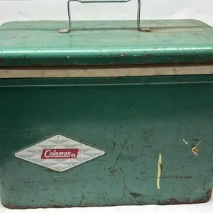 Vintage Coleman Lantern co Diamond Cooler green