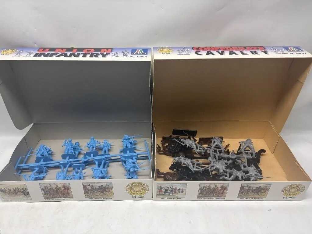 Italeri Union Infantry & Confederate Cavalry 54mm