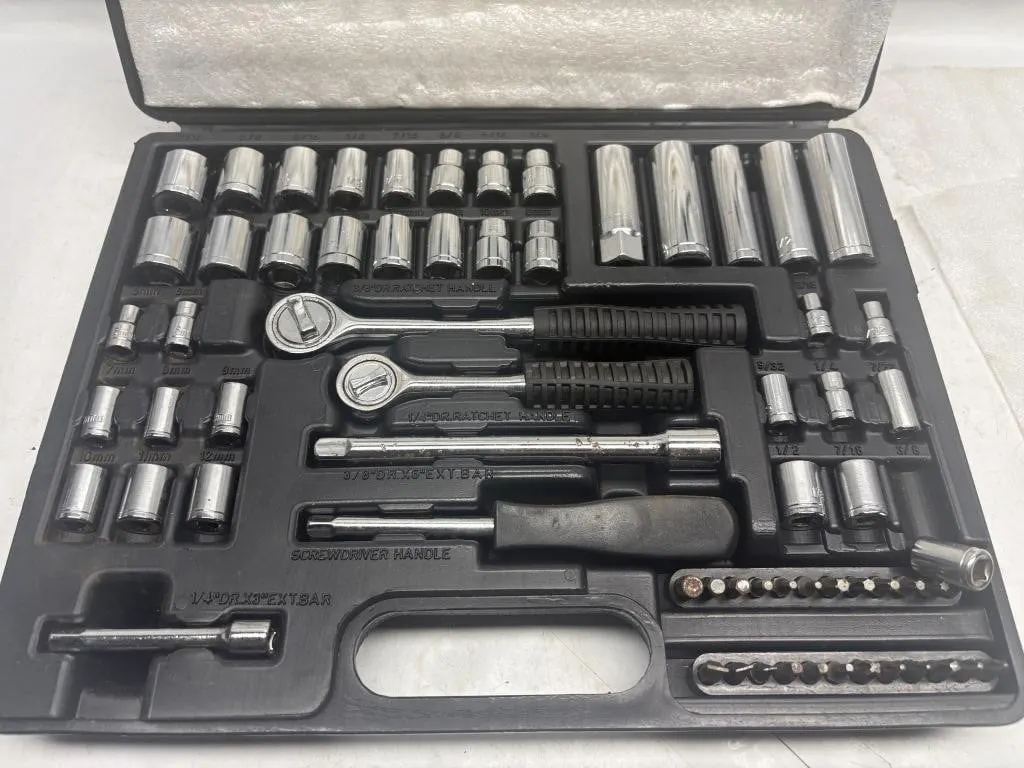 Socket Set with Ratchets, Extensions & Bits in