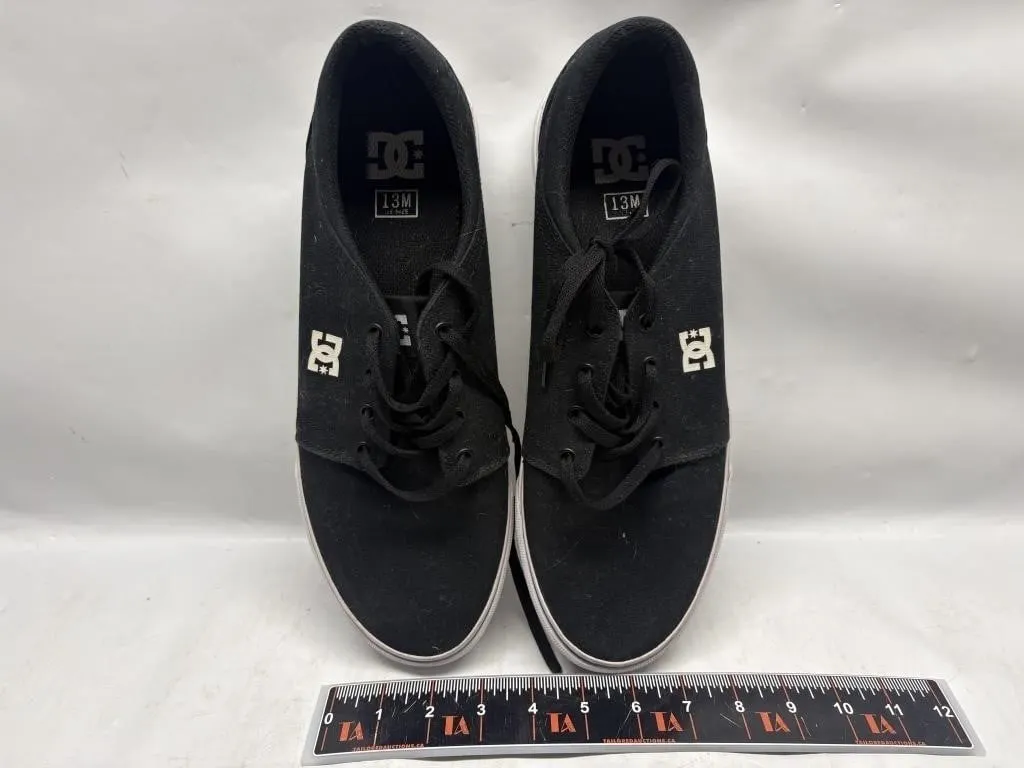 DC Shoes Men's Canvas Skate Sneakers, Size 13