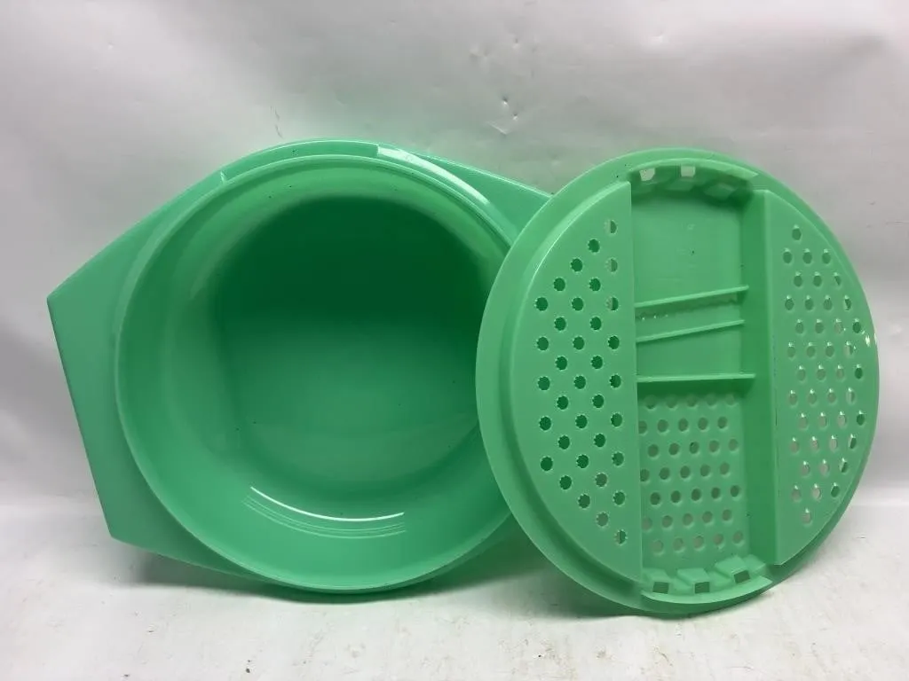 Tupperware Grater Bowl