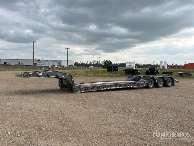 2022 Doepker 68775 lb Tri/A Removable Gooseneck Lowboy Trailer