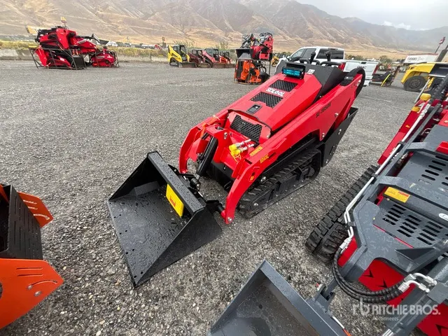 2026 SDLOOL SL-1050K Mini Compact Track Loader (Unused)