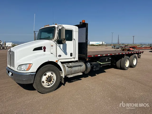 2018 Kenworth T370 6x4 Flatbed Truck