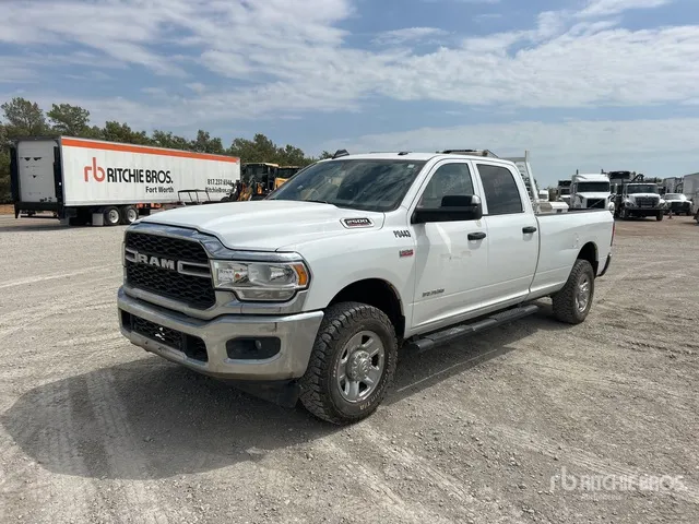 2021 Ram 2500 4x4 Crew Cab Pickup