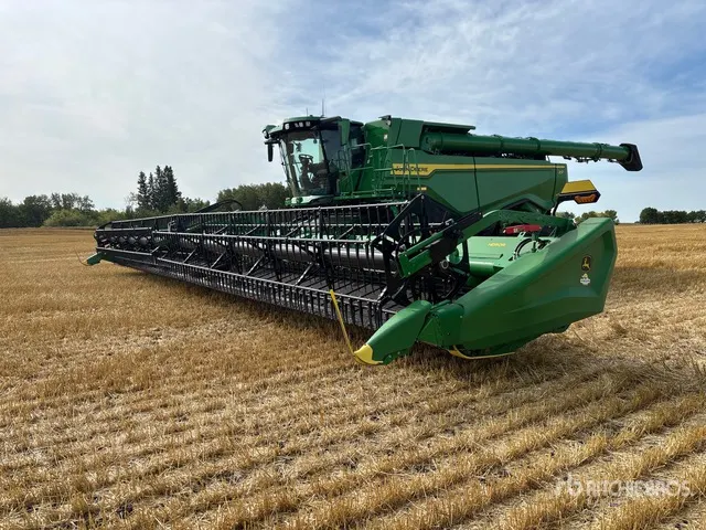 2023 John Deere HD50R 50 ft Rigid Combine Header