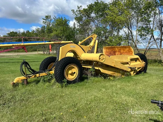 Cat 70 4 Tire Hydraulic Pull Scraper
