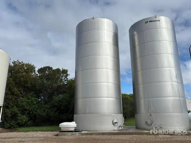 2013 Novid 1640 50900 gal Fertilizer Tank