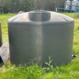 1550 Gallon Poly Water Tank