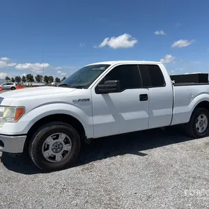 2012 Ford F-150 XLT 4x2 Crew Cab Camioneta / Pickup