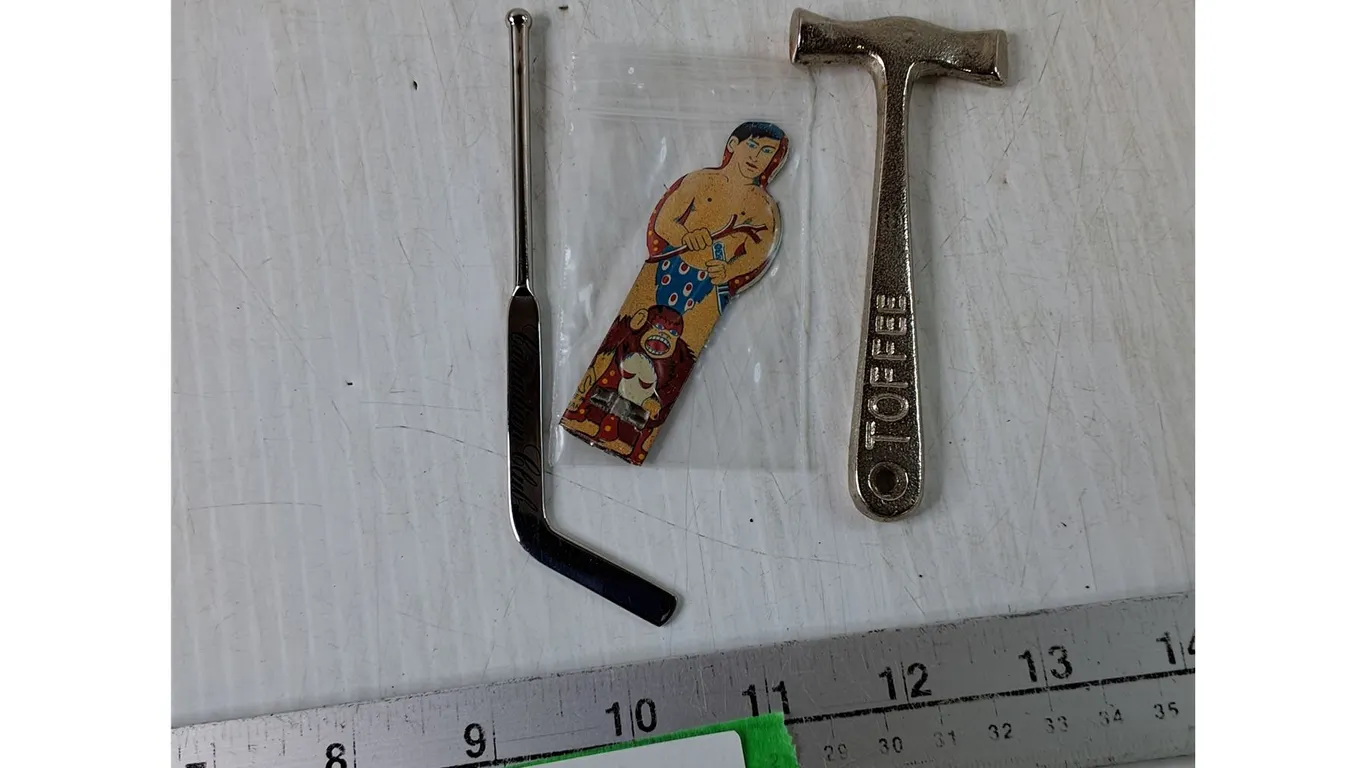 Toffee Hammer, Canadian Club Small Hockey Stick, Squeeze Clicker As-Is