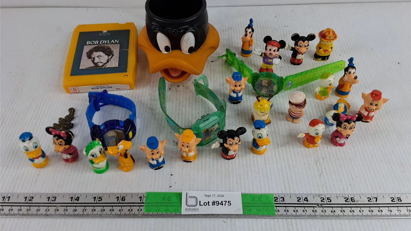 Walt Disney Ornaments, Bob Dylan 8 Track Cassette, Kids Watches, Duck Mug