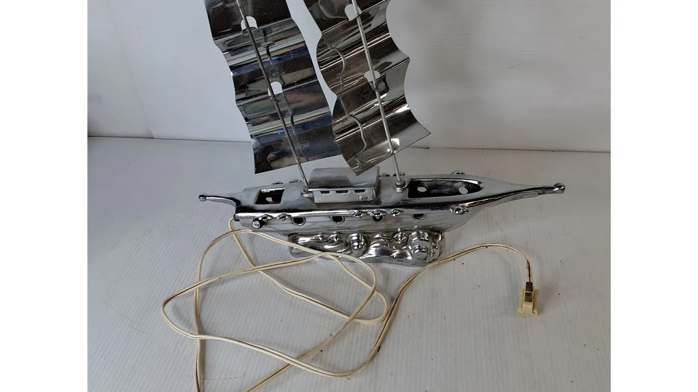 Mid Century Chrome Ship Table Lamp 14.25" Tall- Powers On