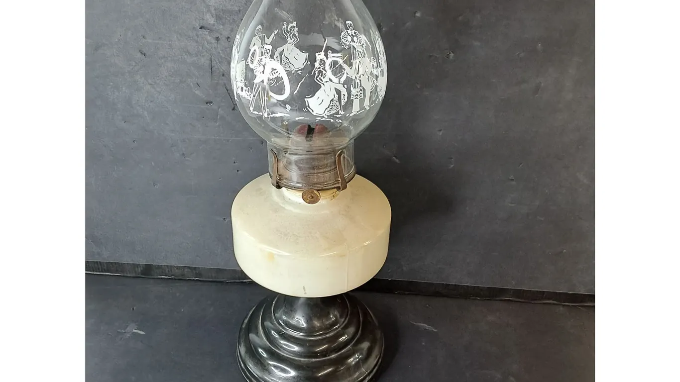 Two Toned Glass Oil Lamp with Painted Chimney 18"