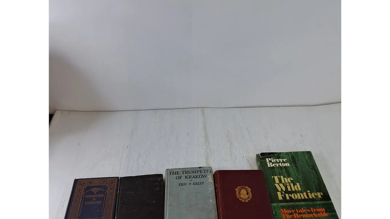 (5) Books, Safe Methods of Business, Intro to Literature, Trumpeter of Krakow, Shakespeare
