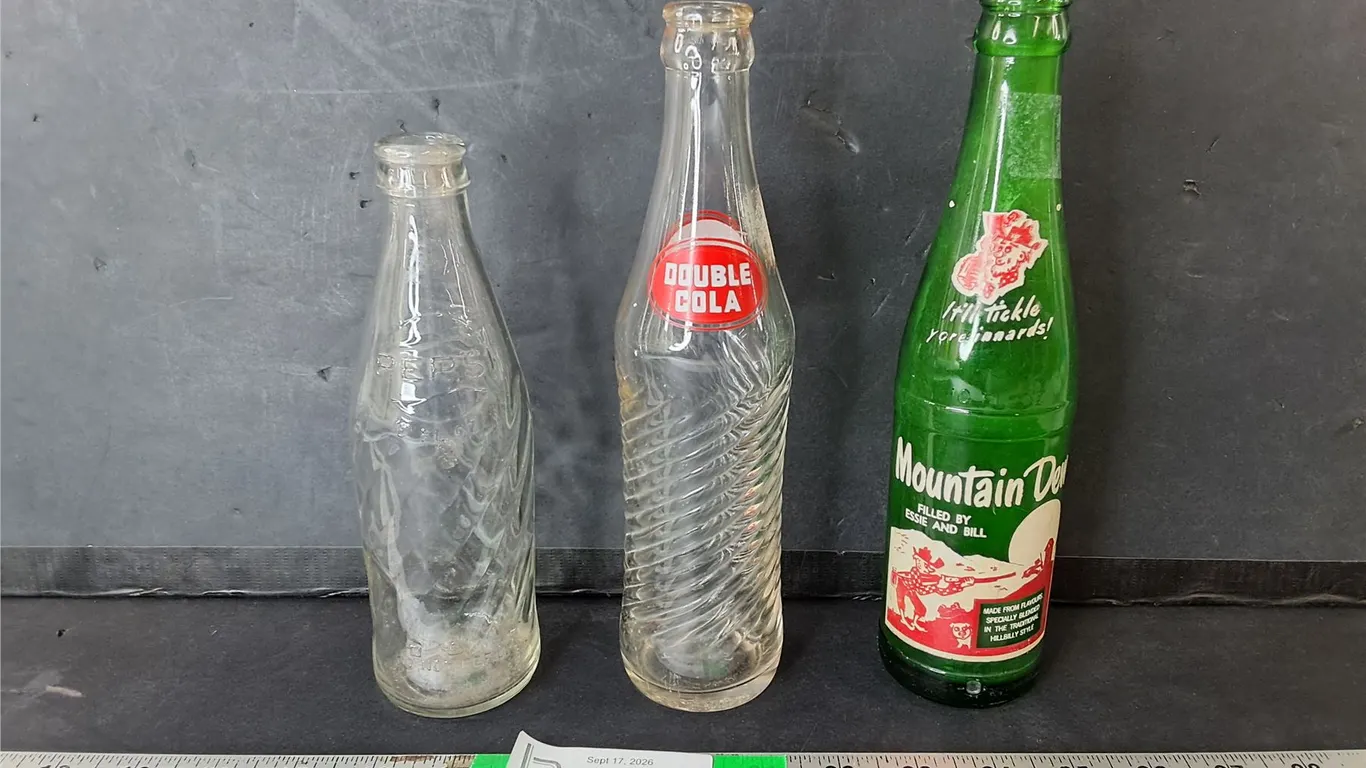 (3) Vintage Glass Soda Bottles- Mountain Dew, Double Cola, Pepsi