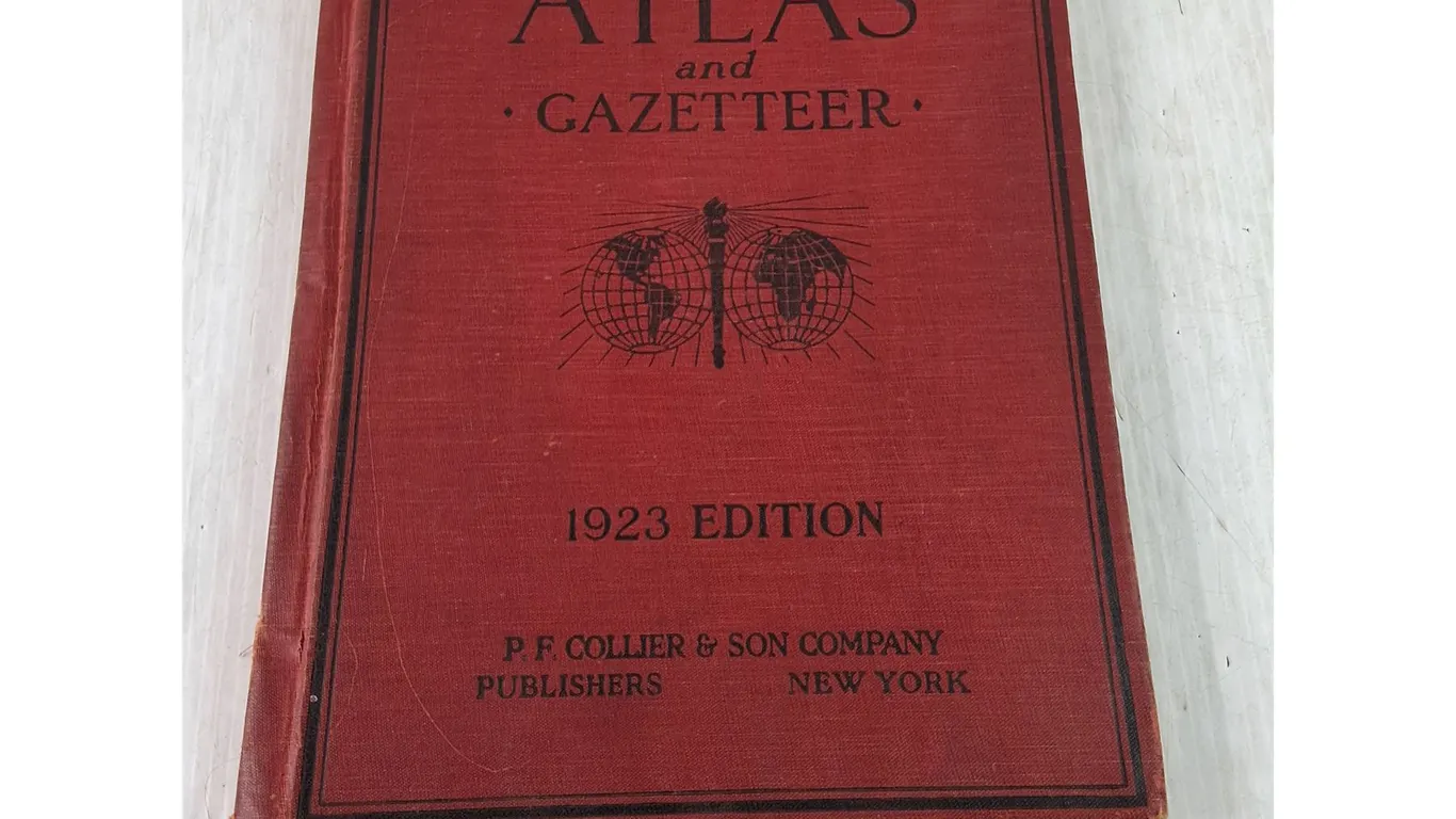 The New World Atlas and Gazetteer 1923 Edition, PF Collier & Son As-Is
