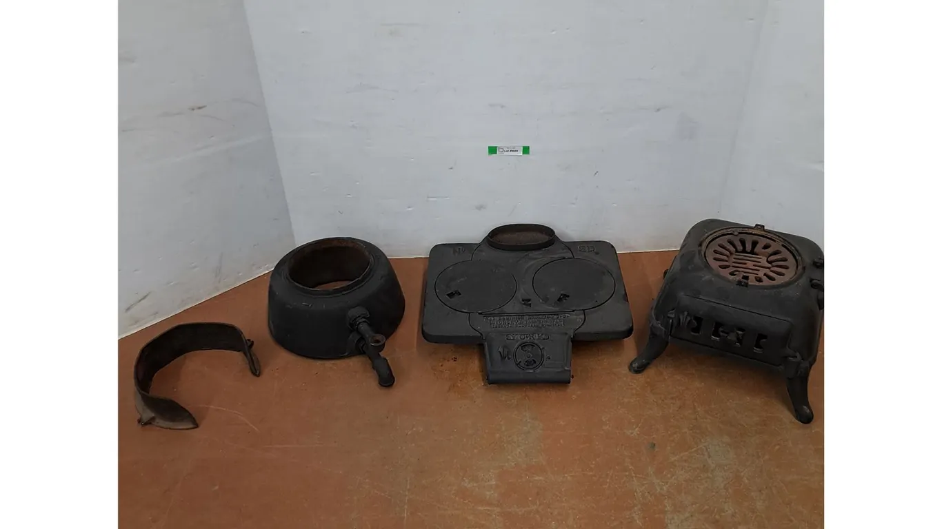 * Antique York Laundry & Tank Heater - Cannot Ship