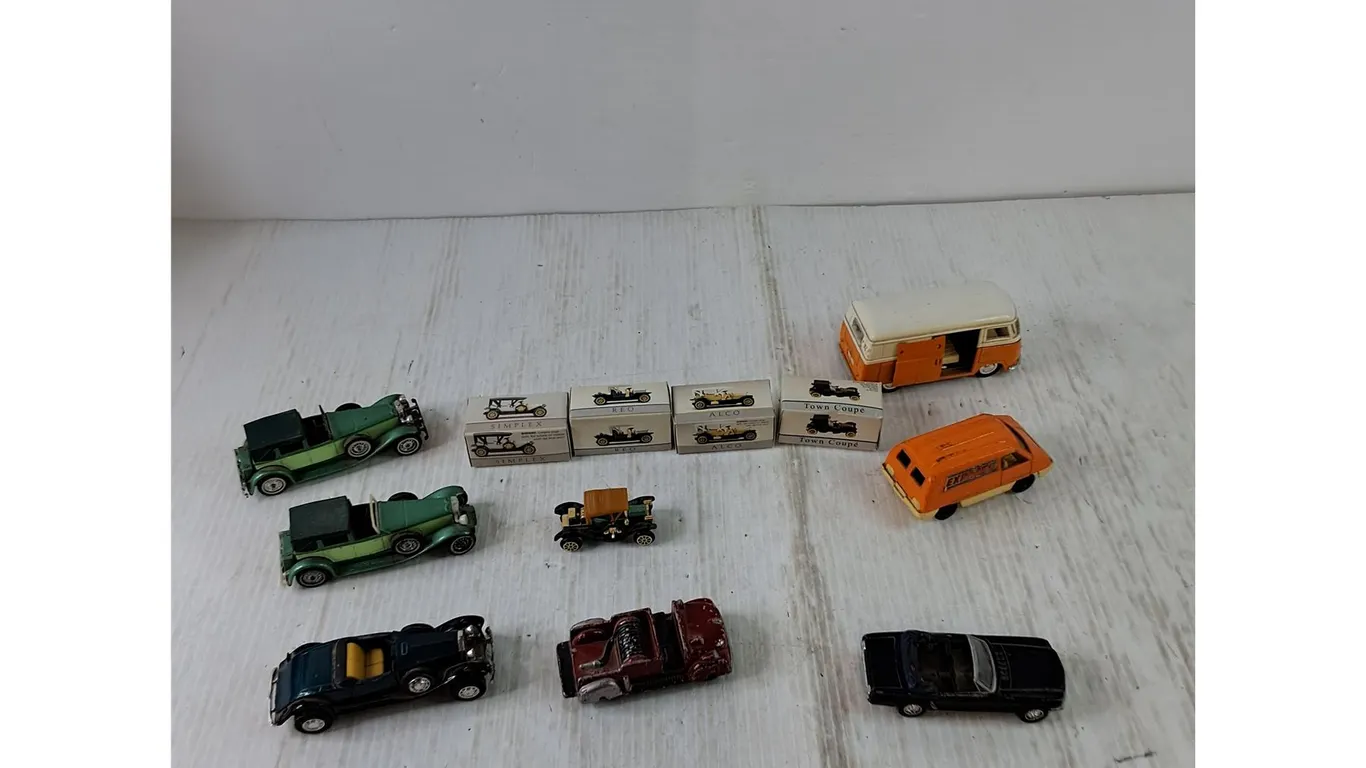 Assorted Miniature Toy Cars, Matchbox, Slik Toys, Bathing, Corgi Cubs Van and Classic Automobiles