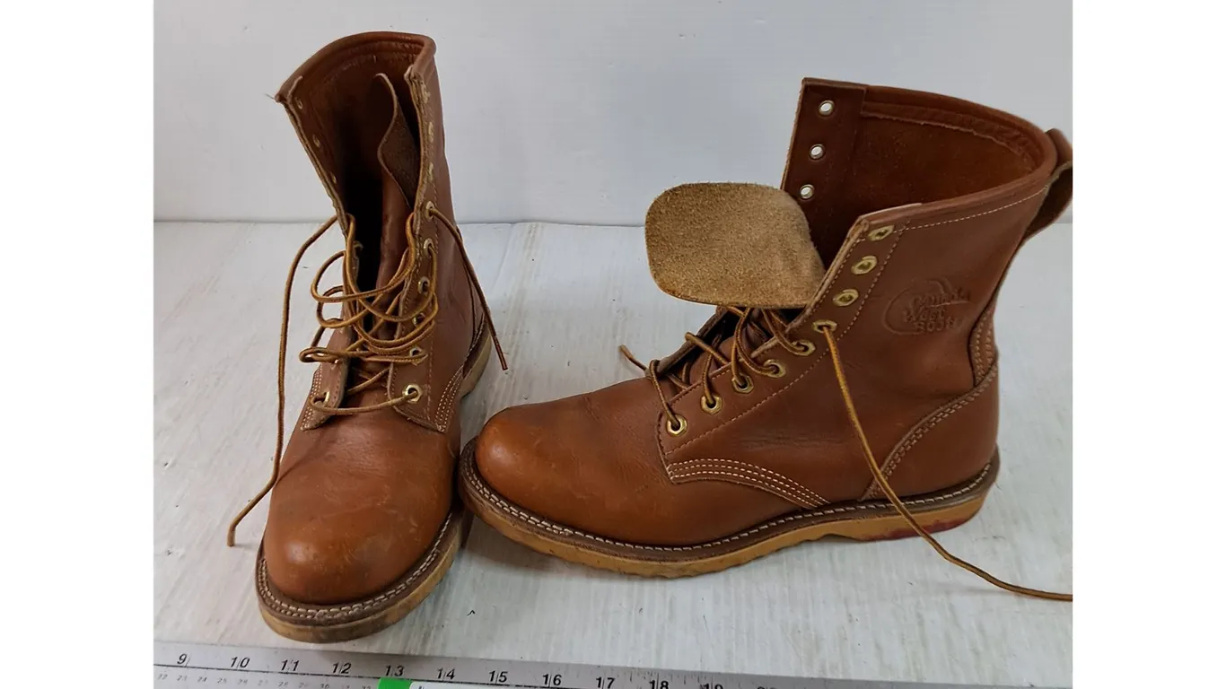 Pair of Brown Canada West Boots ~ Size 11
