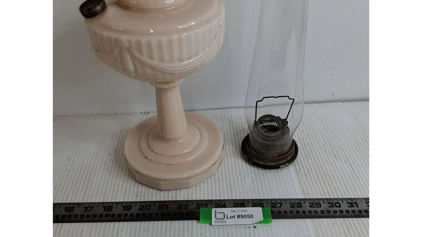 Antique Aladdin Kerosene Lamp - Missing Burner
