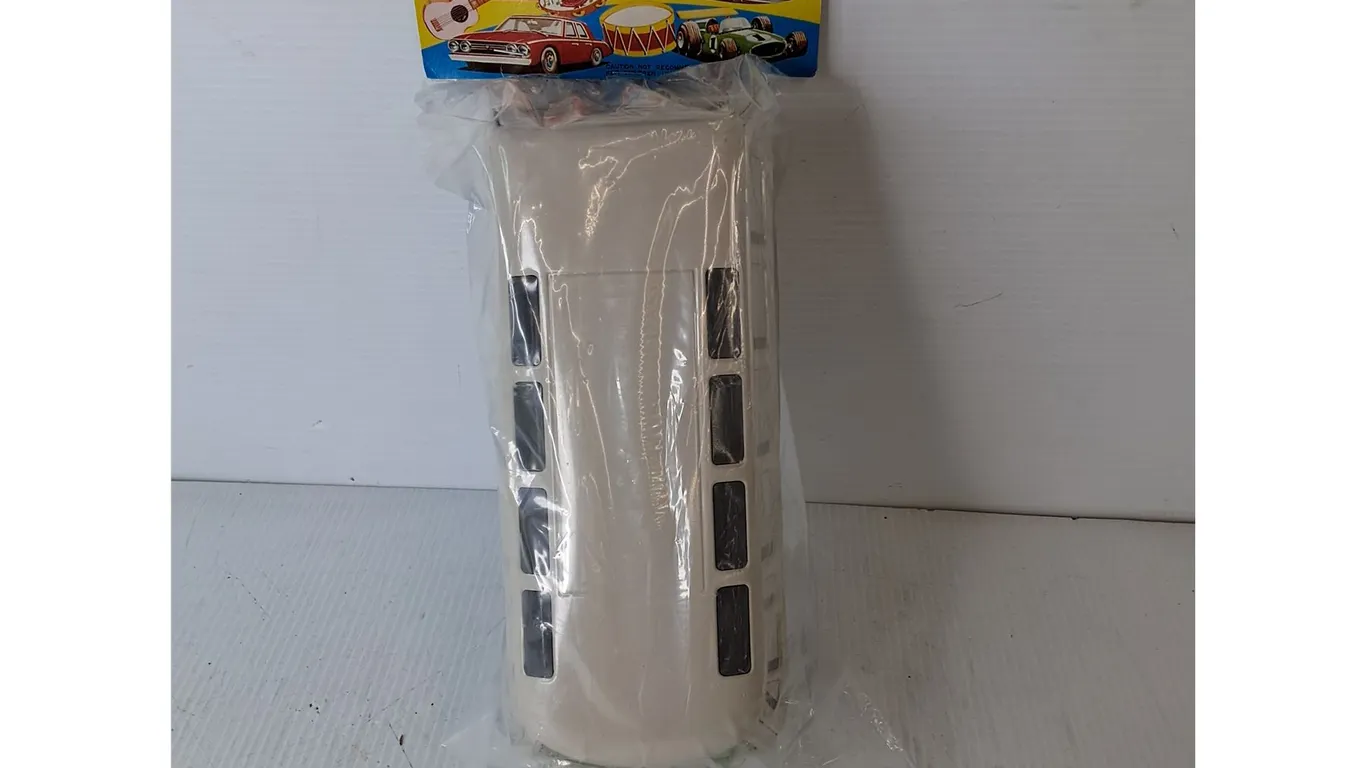 Lucky Toy Model Volkswagen Bus, Sealed