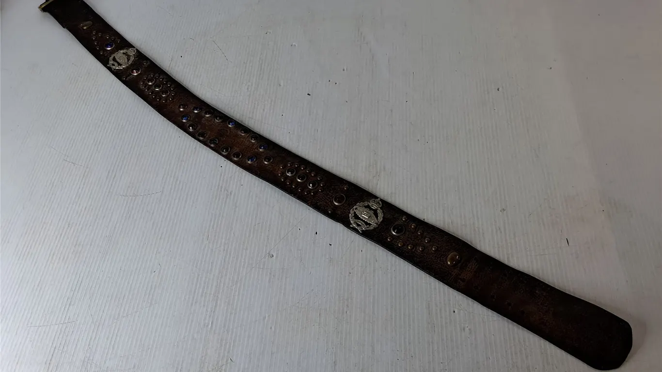 Trench Art Belt w/WWII Canadian Armored Corp Cap Badges