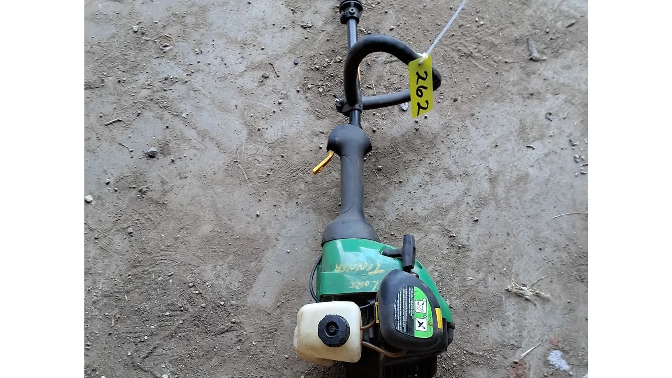 Weed Eater Gas-Powered Grass Trimmer