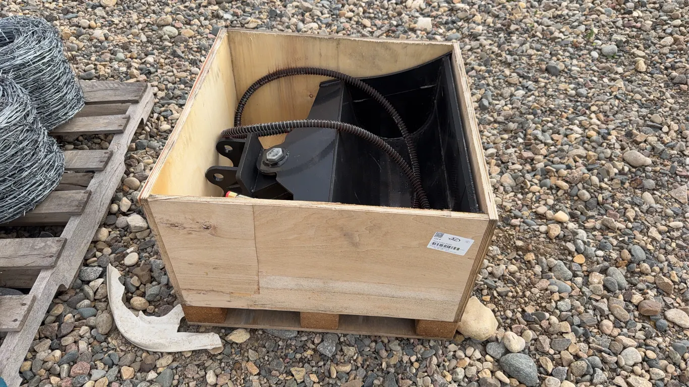 Tilting Scrape Bucket