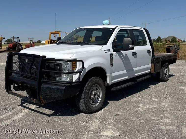 2019 Ford F250 Super Duty Crew Cab pickup truck