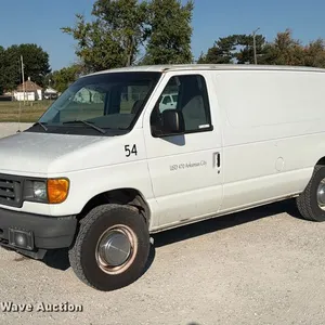 2004 Ford E250 van