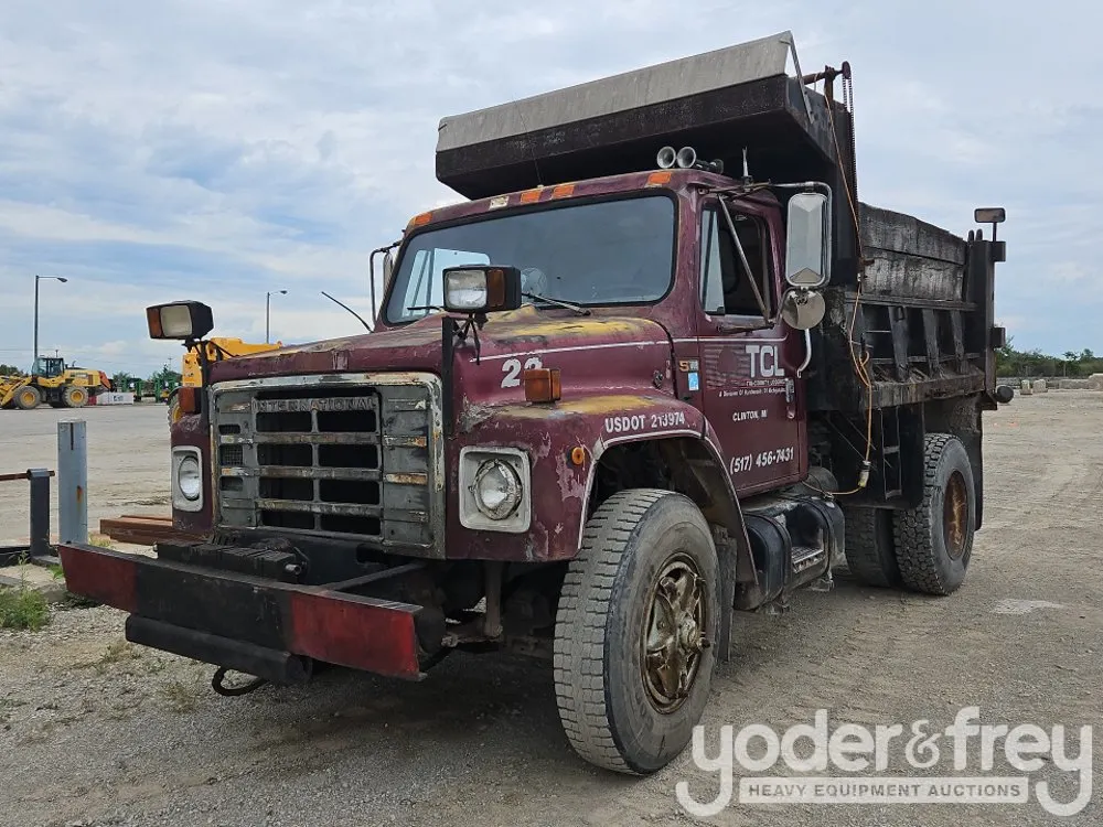 1985 International 1754