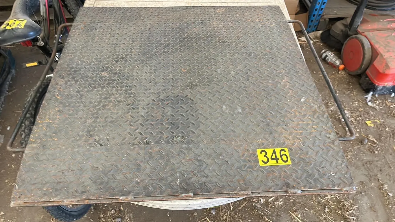 OFFSITE - Metal pallet jack loading ramp. 36”x36 1/2”