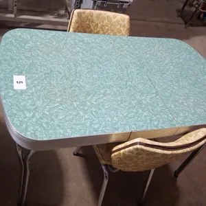 Antique table with 2 chairs. Comes with 1 leaf. 50" L x 30" W