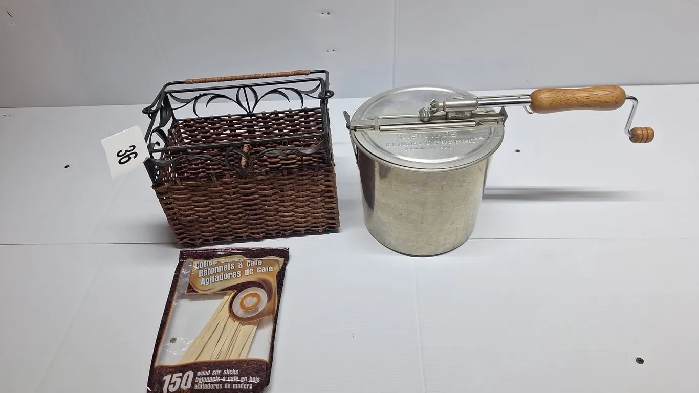 Pop corn machine, coffee steaks and metal carrier