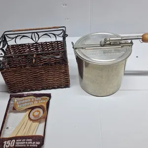 Pop corn machine, coffee steaks and metal carrier
