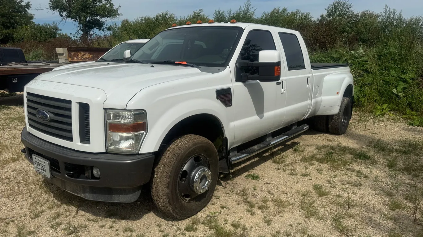 2008 Ford F-350 Super Duty Dually Crew Cab Truck (Has WI Title) (Located in Rosendale WI)