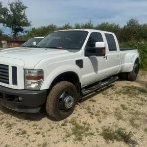 2008 Ford F-350 Super Duty Dually Crew Cab Truck (Located in Rosendale WI)