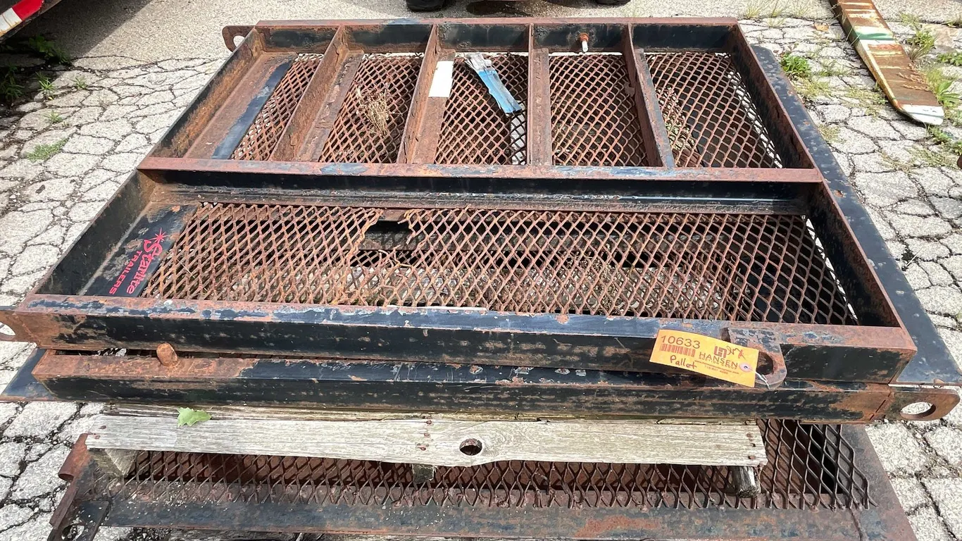 (4) Trailer Gates