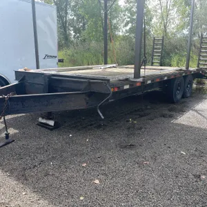 Dove Tail Trailer (Has WI Title)