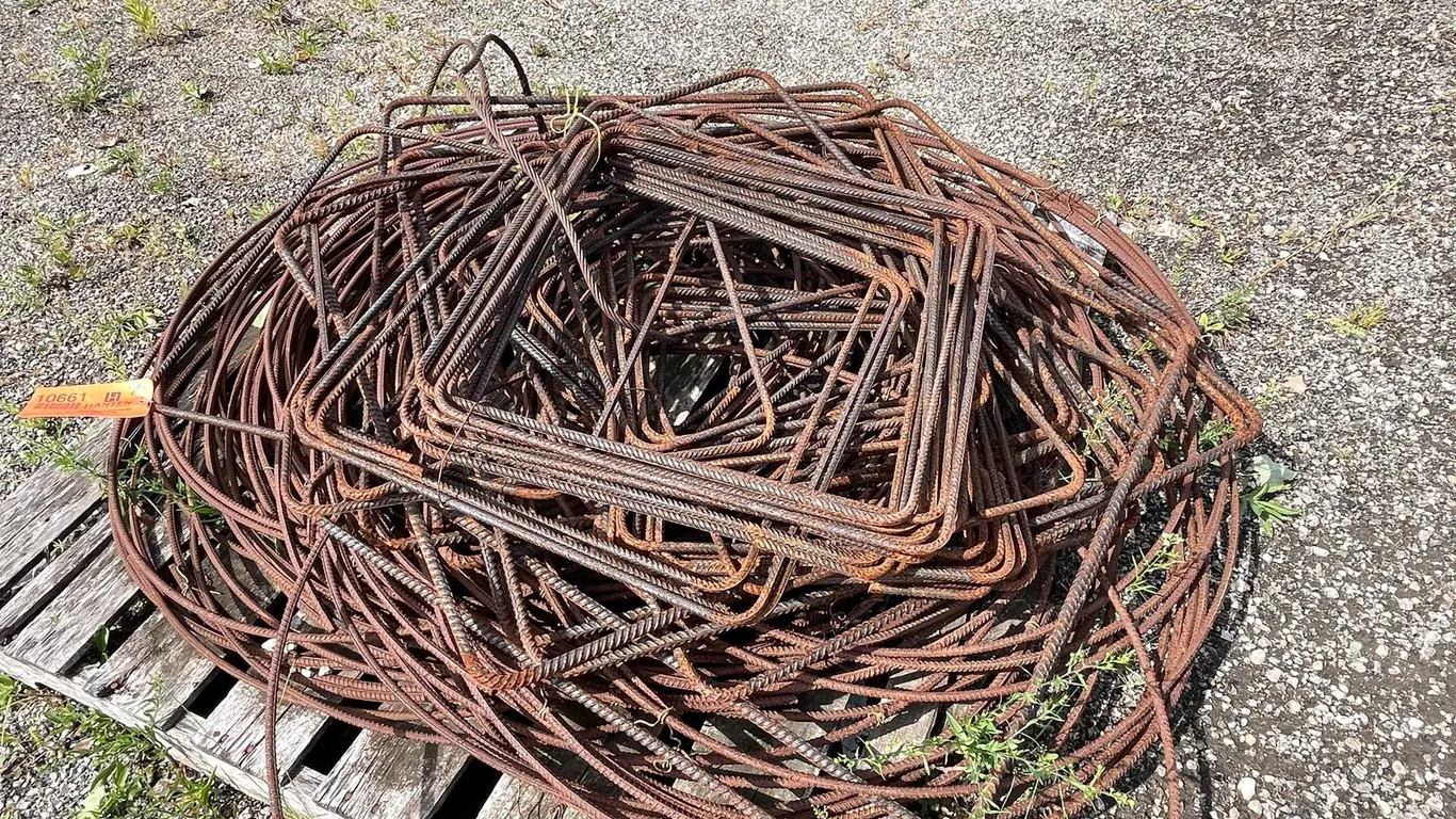 Assorted Rebar Stirrups