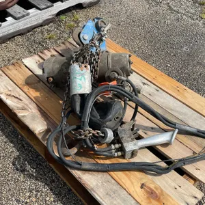 Gardner Pnematic Chain Hoist