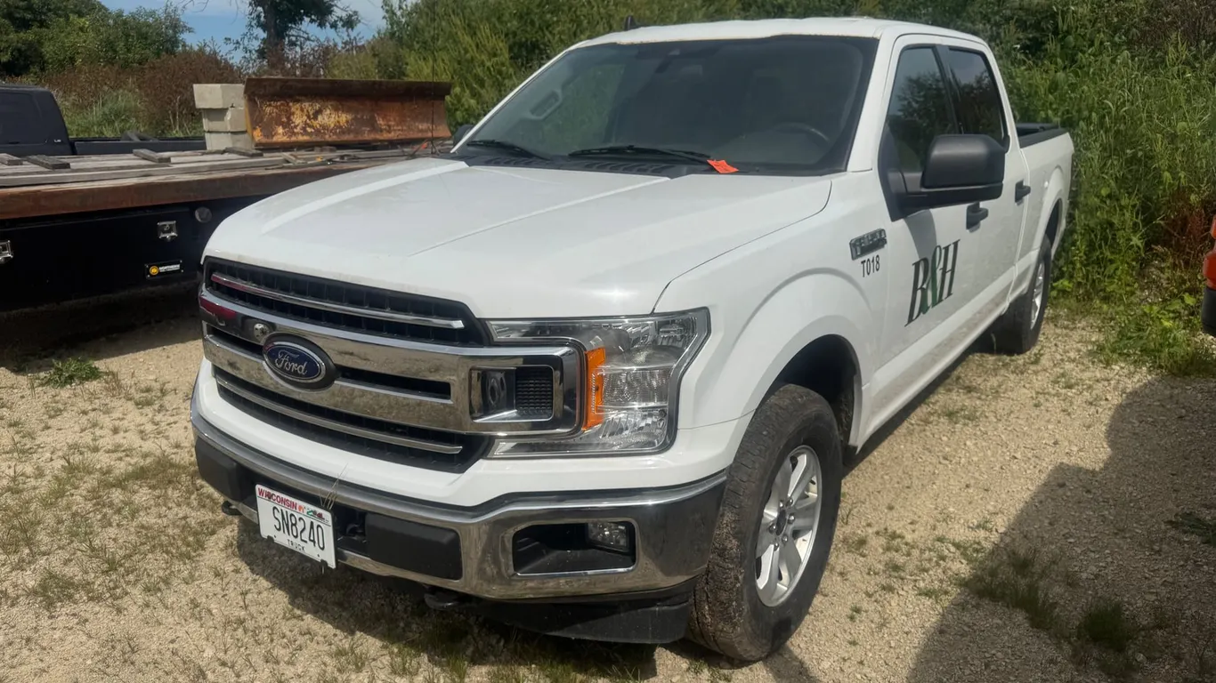 2019 Ford F-150 XLT Crew Cab Truck (Has WI Title) (Located in Rosendale WI)