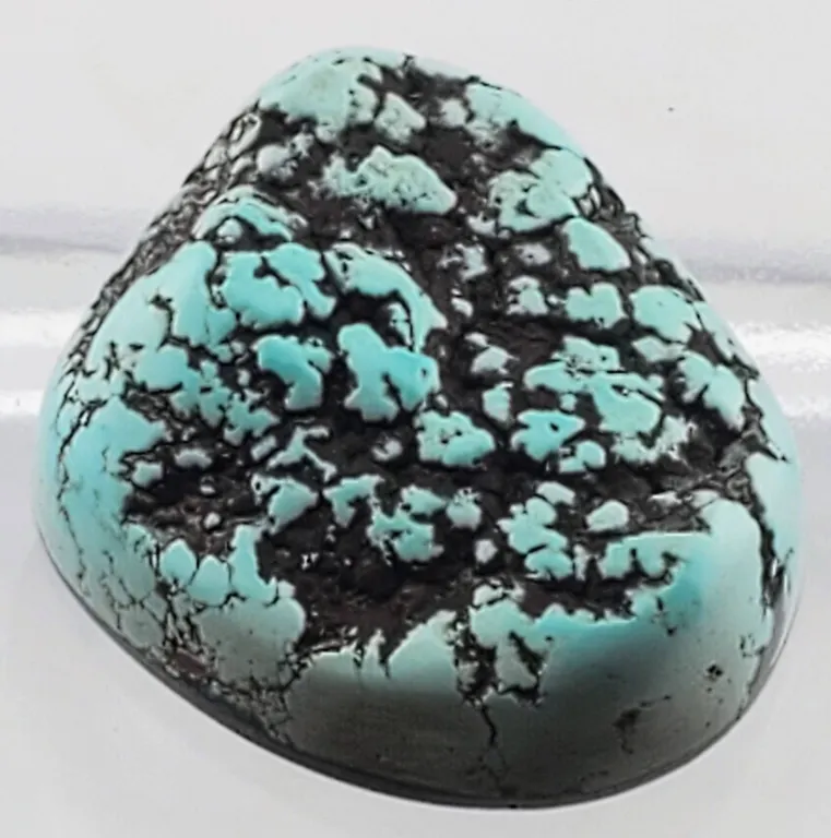 Seafoam Turquoise Freeform (50.9 ct, 29×24 mm)
