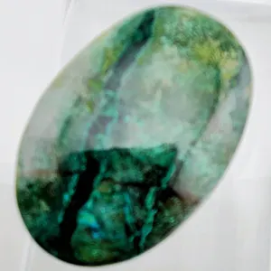 Chrysocolla (63.6 ct, 40×27 mm)