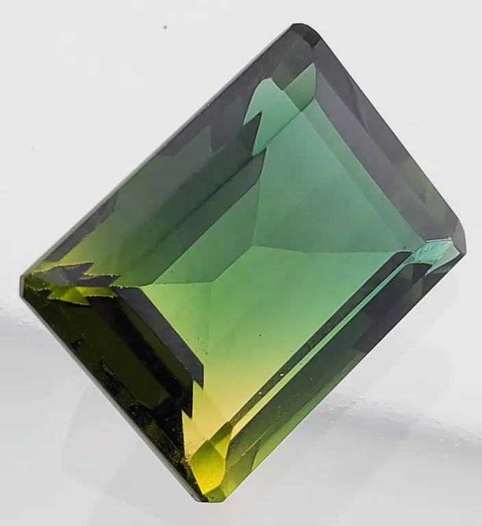 Hydrothermal Tourmaline (10.7 ct, 16×12 mm)