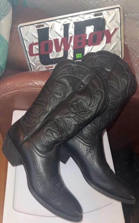 Black Leather Western Cowboy Boots Size 9.5 B With Decorative Stitching