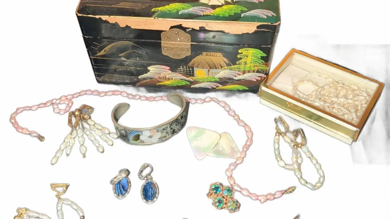 Costume Jewellery with Hand-Painted Japanese Musical Jewellery Box
