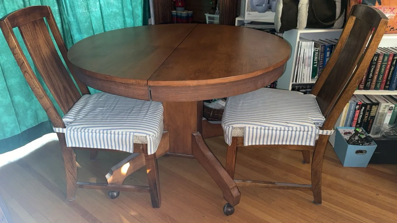 Wooden Round Pedestal Dining Table with Two Chairs