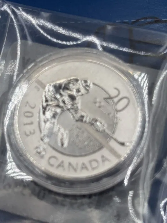 2013 Canada $20 Hockey 1 oz Silver Coin